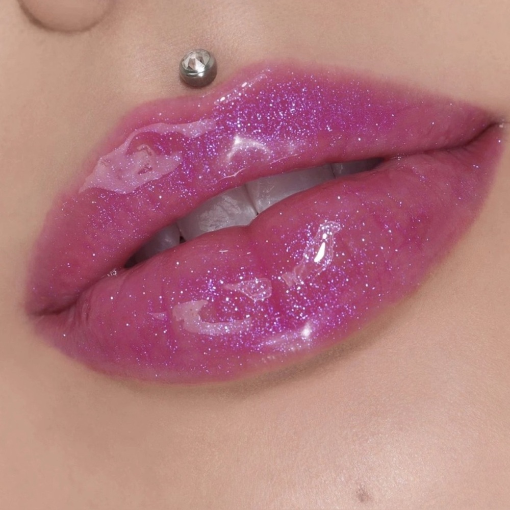 Jeffree Star x Blood Lust The Gloss - Lord Star - sheer Fuchsia with Blue/Purple